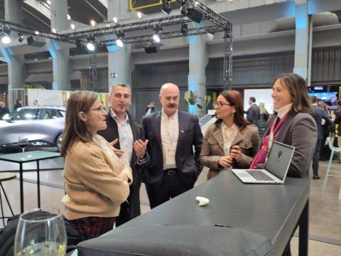 La Universidad de Zaragoza, socia de un proyecto de I+D+I para el desarrollo del Vehículo Eléctrico y Conectado dotado con 10.000M€, junto a 62 empresas de 9 comunidades La Universidad de Zaragoza, socia de un proyecto de I+D+I para el desarrollo del Vehículo Eléctrico y Conectado dotado con 10.000M€, junto a 62 empresas de 9 comunidades