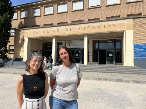María Luisa Sarsa y María Martínez, Fac. Ciencias. 